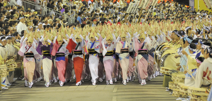 徳島の熱い夏！四国一有名な祭り「阿波踊り」の魅力